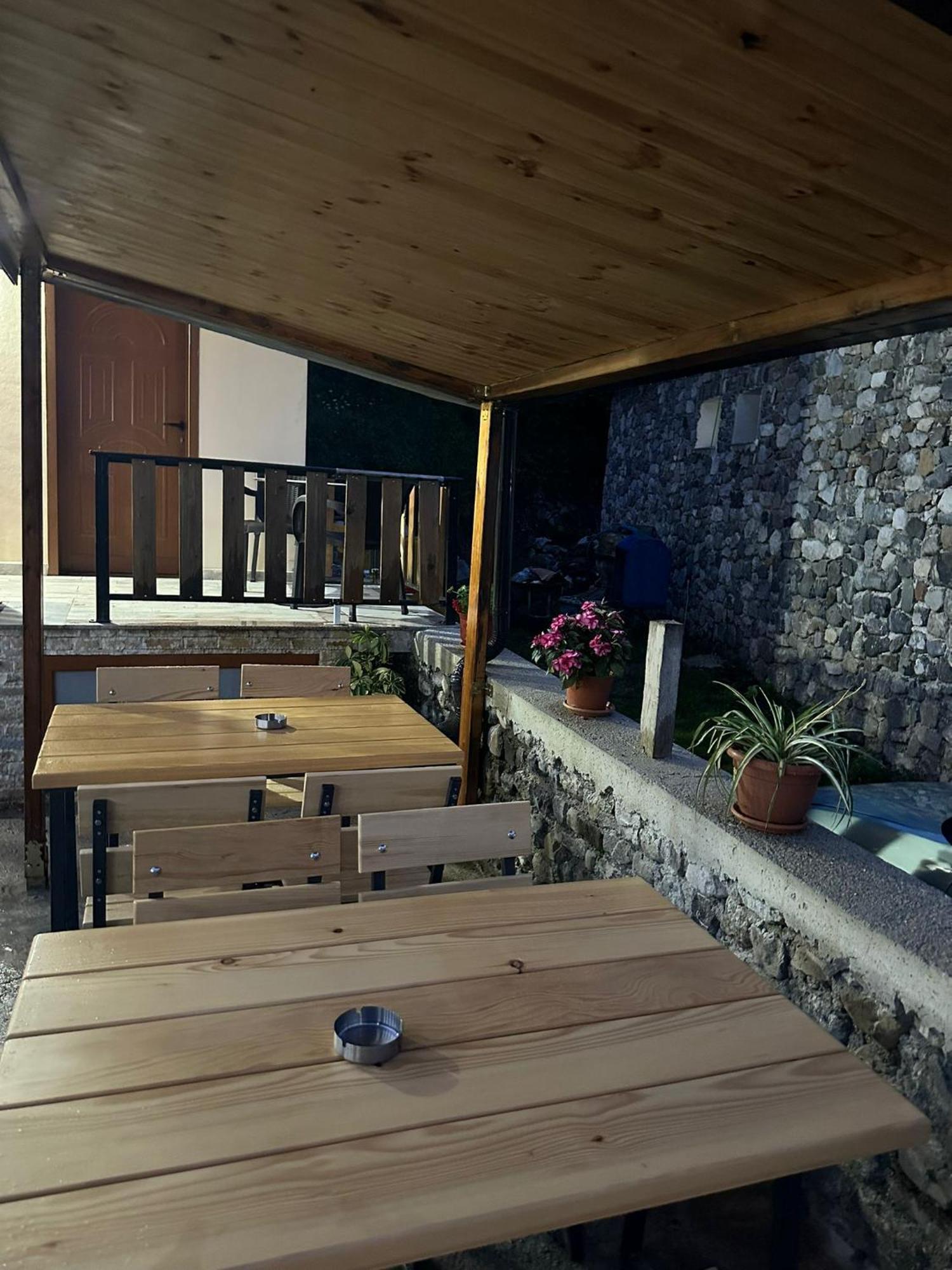 Guest House Shtepiza Theth Exterior photo