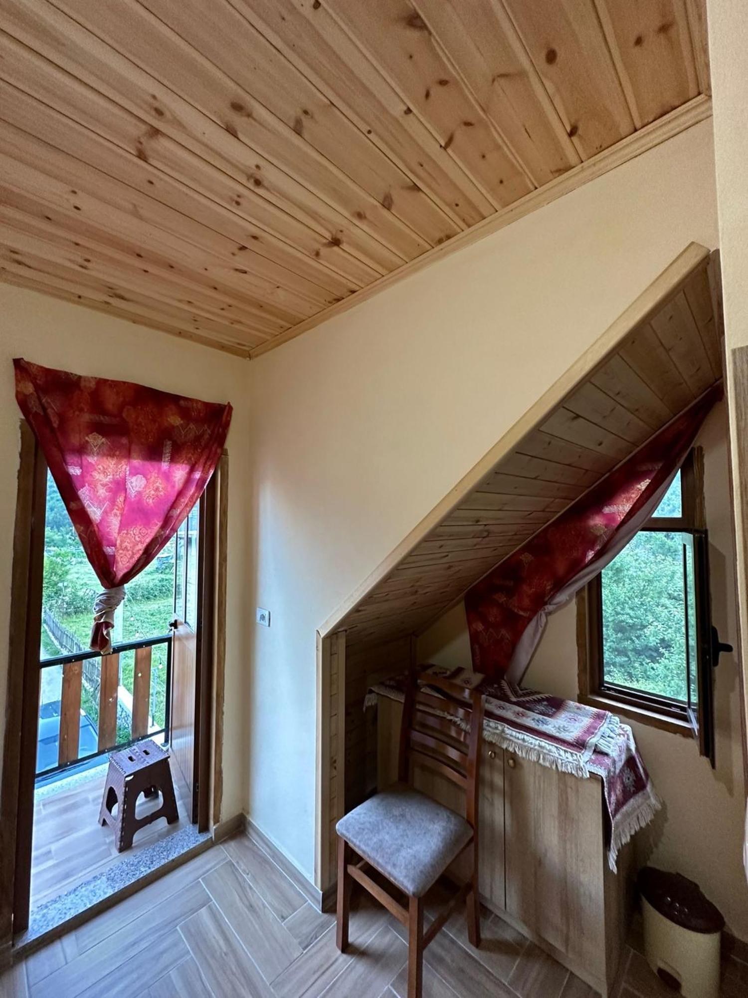 Guest House Shtepiza Theth Exterior photo