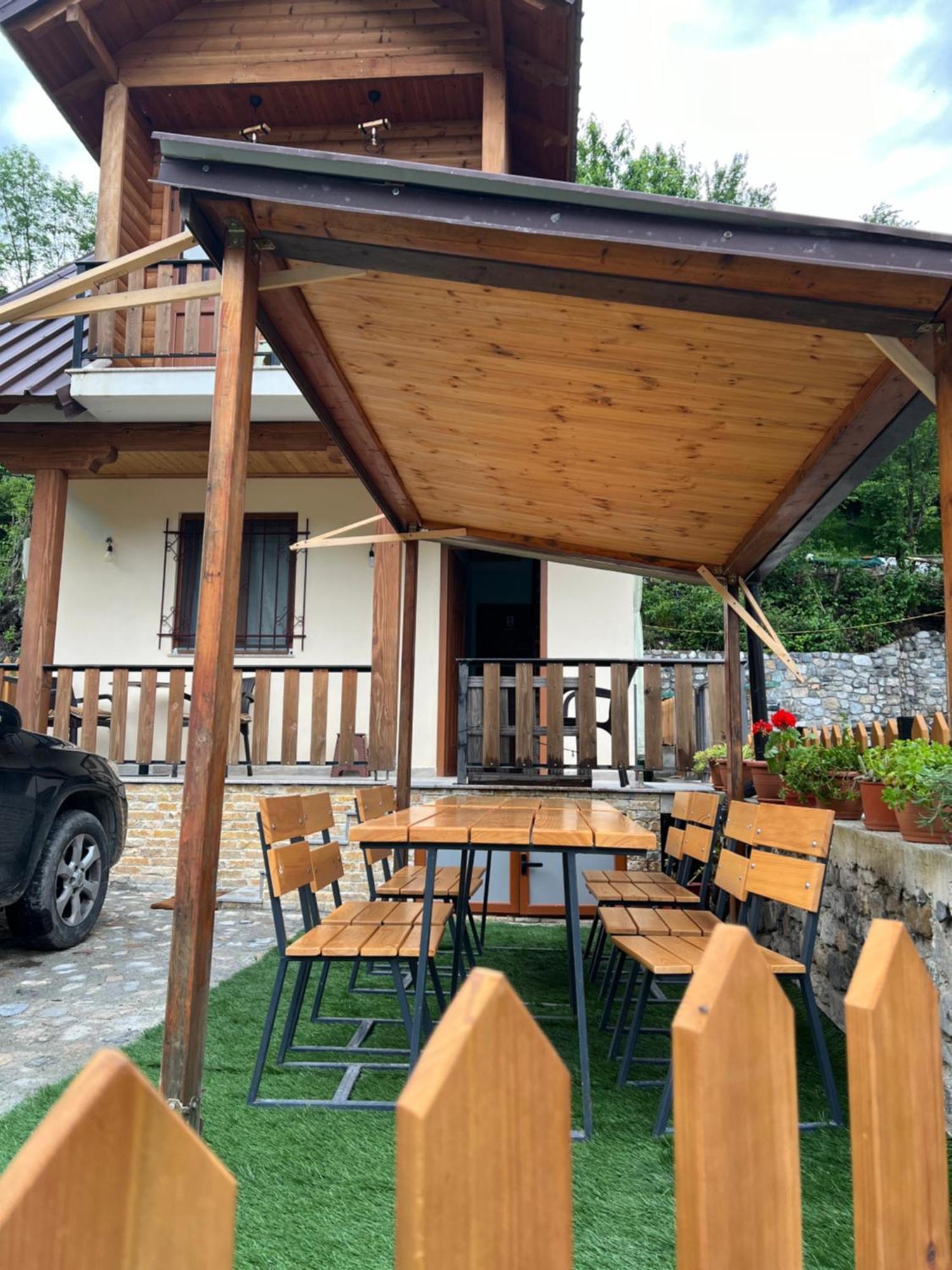 Guest House Shtepiza Theth Exterior photo