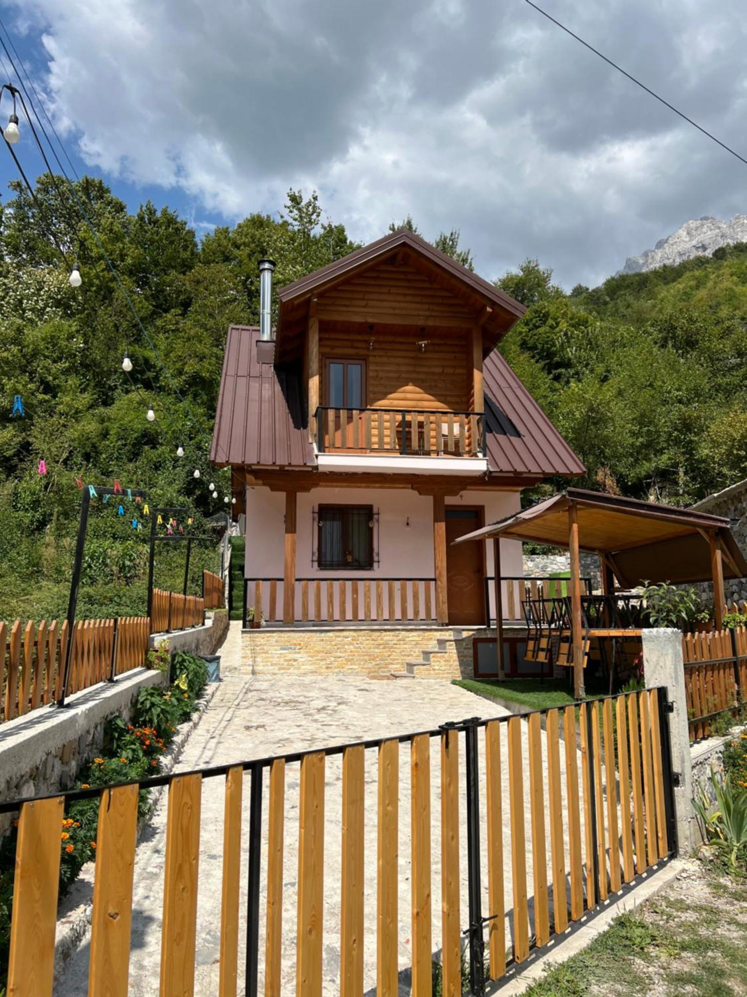 Guest House Shtepiza Theth Exterior photo